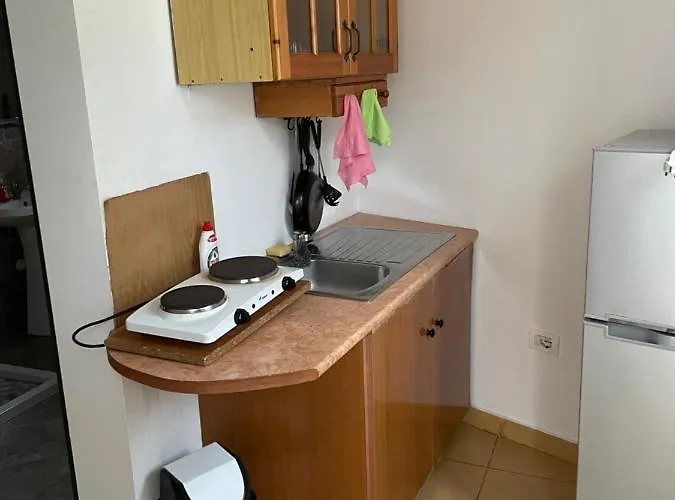 بيت ضيافة Petro 3*