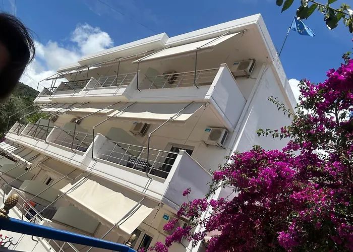 بيت ضيافة Petro ديرمي